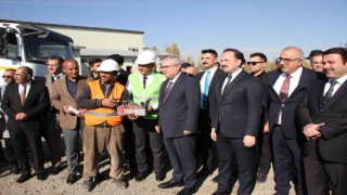Malazgirtte yapılacak otogarın temeli törenle atıldı
