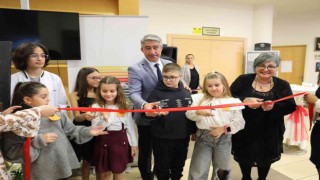 Marmariste şiirle resim sergide buluştu