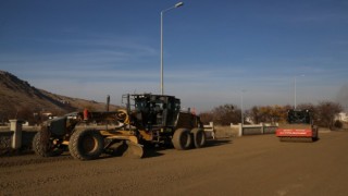 Melikgazi Belediyesi Altınoluk Mahallesinde asfalt çalışmasına başladı