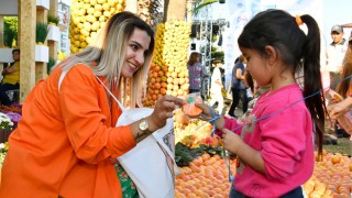 Mersin, Narenciye Festivali'nde Buluştu
