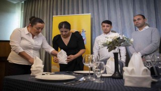 Mersinde servis elemanı kursu sona erdi