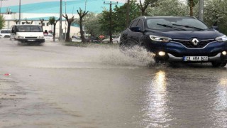 Meteorolojiden kuvvetli sağanak ve rüzgar uyarısı