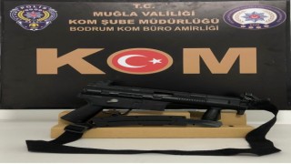 Mezarlıktan uzun namlulu silah çıktı