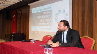 Milli Eğitim Müdürü Gür, ortaokul müdürleriyle buluştu