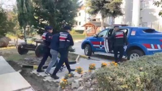 Minibüste uyuşturucuyla yakalanan şahıs tutuklandı
