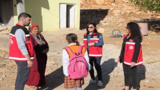 Mobil koruma ekipleri, risk gurubundaki çocukları okula kazandırıyor