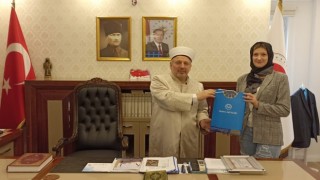 Moldovyalı Cristina Müslüman olarak Fatma ismini aldı