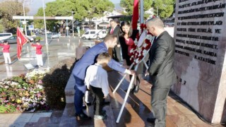 Muğlada 24 Kasım Öğretmenler Günü kutlanıyor