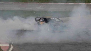 Nefesler tutuldu, drift gösterisi adrenalin dolu anlar yaşattı