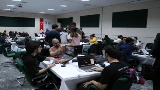 Niğdede TC Kimlik Kartı ve Yüz Tanıma ile Mobilde Ödeme Hackathonu başladı