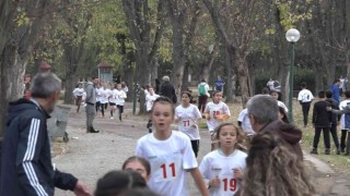 Öğrenciler birinci olmak için ter döktü