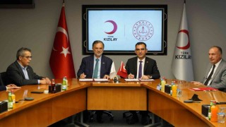 Okullarda Kızılay kolları yeniden canlanıyor