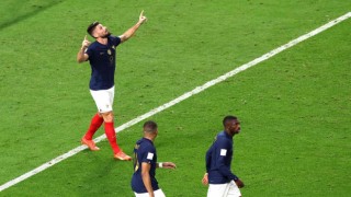 Olivier Giroud, Henryi yakaladı