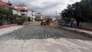 Ortaca genelinde yol bakım ve yenileme çalışmaları sürüyor