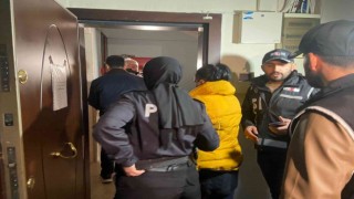 ÖSYMnin yaptığı ehliyet ve SRC sınavlarında sahtecilik yapan çeteye eş zamanlı operasyon