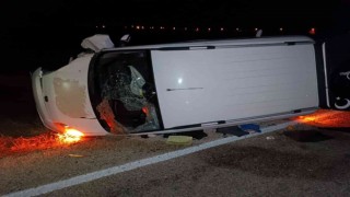 Otomobil ile minibüs çarpıştı: 7 yaralı