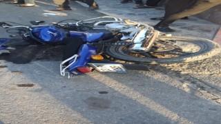 Otomobil ile motosiklet çarpıştı: 2 ağır yaralı