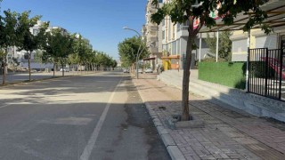 Otomobil öğretmenlere çarptı: 2 yaralı