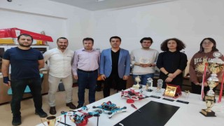(ÖZEL) Afyonkarahisarlı öğrenciler dünya birincisi oldu