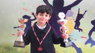 (Özel) Bandırmalı minik dansçı yarışmada Dünya 3.sü oldu