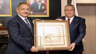Özhaseki Başkan Çerçi ve ekibini kutladı