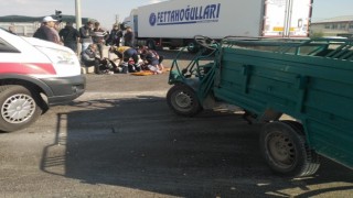 Patpatla otomobilin çarpıştığı kazada 2 kişi yaralandı