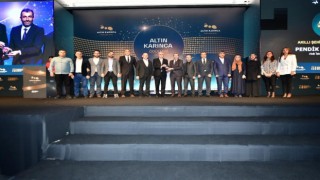 Pendik Belediye Başkanı Ahmet Cine Altın Karınca ödülü