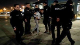 Polise mukavemet gösteren şahıs; Sizi dava edeceğim tehdidi