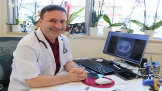 Profesör açıkladı: Şuan herkeste hastalık yapmayacak kadar bir korona virüsü mevcut