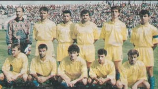 Profesyonel futbolculuktan amatör antrenörlüğüne