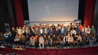 Rektör Sözbir: “Güçlüden yana değil, doğrudan yana olun”