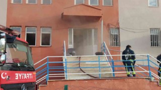 Sağlık ocağının deposunda yangın