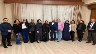 Sağlık Sen kadın kollarında bayrak devri
