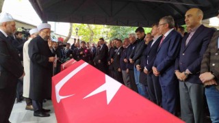 Saldırıda hayatını kaybeden anne kız son yolculuğuna uğurlandı