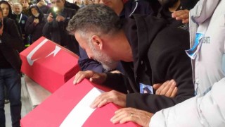 İstanbul'da Saldırıda hayatını kaybeden anne kız son yolculuğuna uğurlanıyor