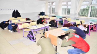 Samsunda okulda deprem tatbikatı