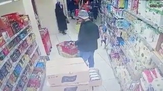 Sarıyerdeki market hırsızı, güvenlik kamerasına yansıdı