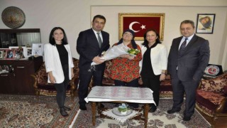 Şehit Aybüke öğretmenin annesi unutulmadı