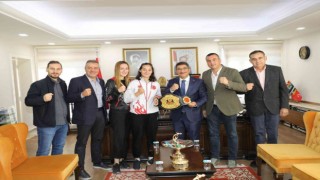 Şehzadelerin şampiyonuna bir altın da Başkan Çelikten