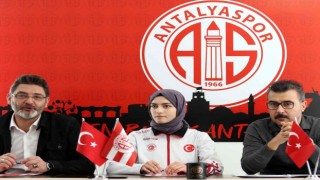 Sena Amine Nur Özgen Antalyasporda