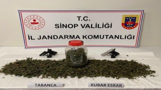 Sinopta 1 kilo esrar ele geçirildi