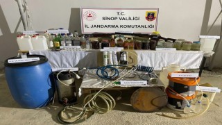 Sinopta litrelerce sahte alkol, piyasaya sürülmeden ele geçti