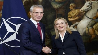 Stoltenberg: “Rusya ağır baskı altında”