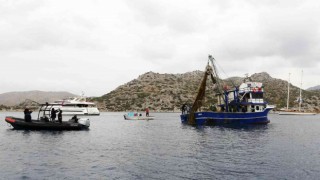 Sualtı arkeoloji kazısı için balıkçı ağları temizlendi