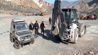 Sular altında kalacak Yusufelinde off-road yarışları düzenlendi