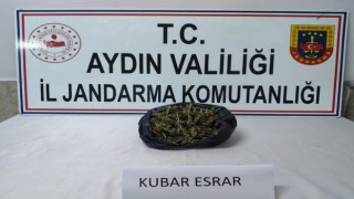 Şüpheli şahsın kullandığı araçtan uyuşturucu madde çıktı