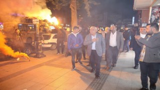 Taraftarlardan Başkan Güdere coşkulu karşılama