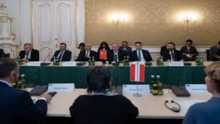TBMM Başkanı Şentop: “Türkiye orada (Suriyede) terör örgütü mensuplarının eğitim almasına, yetiştirilmesine, eğitilmesine müsaade etmeyecektir”