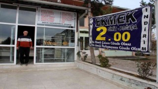 Tehditlere rağmen Türkiyenin en ucuz ekmeğini satıyor