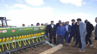 Tekmanda tarımsal makinalar için tarla günü